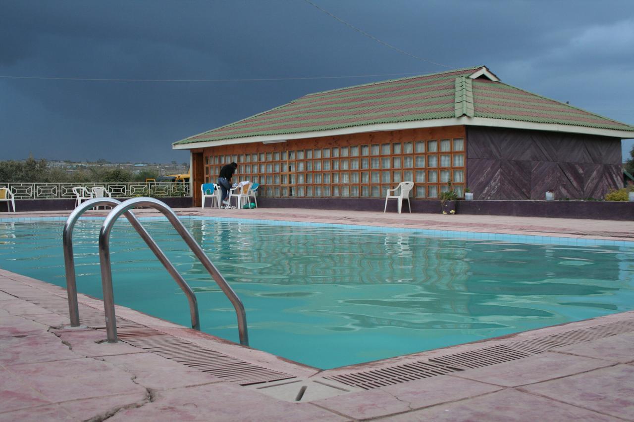 Seasons Narok Hotel Exterior foto